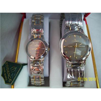 Đồng Hồ ESSENCE đá Sapphire