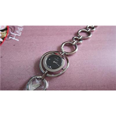 Đồng hồ Gucci Nữ Dạng Lắc