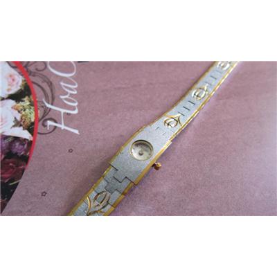 Đồng hồ Nữ Dạng Lắc